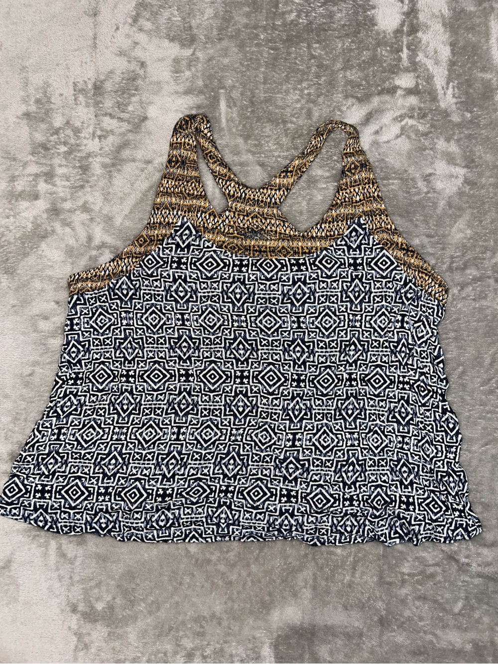 Xhiliration Tank Top - L